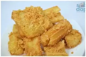 Tak perlu direbus dulu, ini trik bikin singkong goreng agar empuk, merekah, dan renyah maksimal