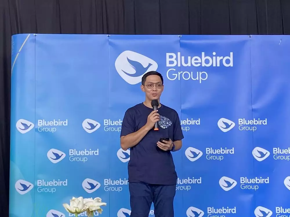 bluebird menuju perusahaan berkelanjutan © berbagai sumber bluebird menuju perusahaan berkelanjutan © berbagai sumber