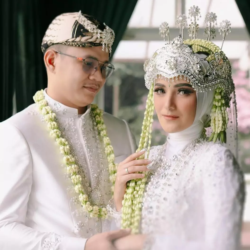 Kenal 4 bulan langsung nikah, Nadya Mustika beberkan alasannya mantap terima pinangan Iqbal Rosadi
