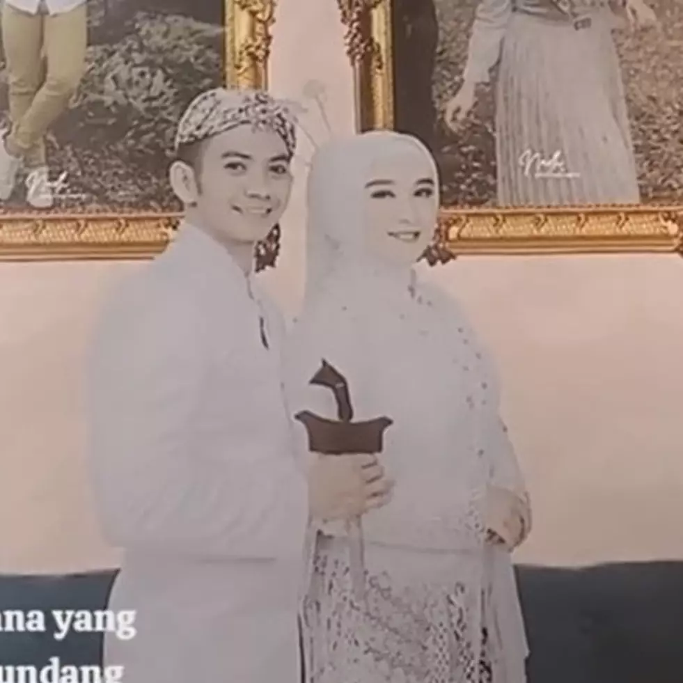 10 Momen akad nikah Rizki DA dan Hersa yang digelar intimate, sosok istri jadi sorotan