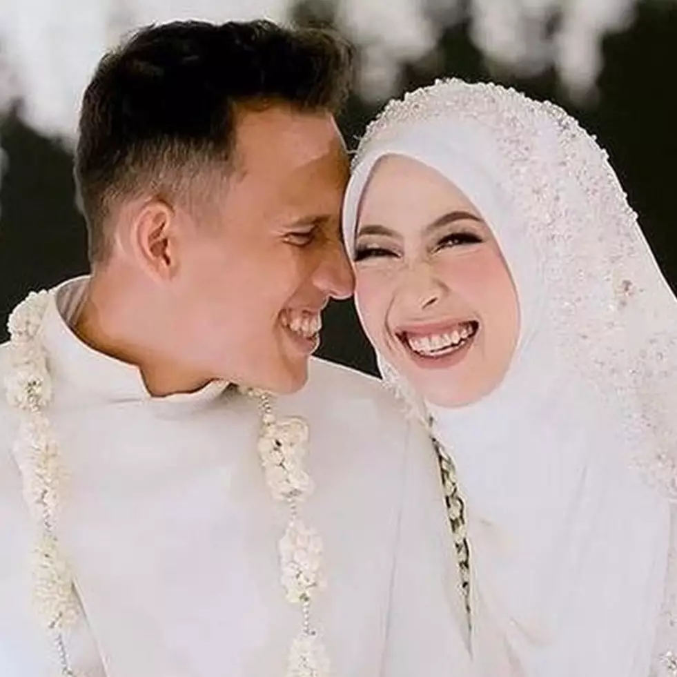 11 Pesona Adiba Khanza dari malam bainai night hingga resepsi nikah, riasan soft glam bikin terpikat