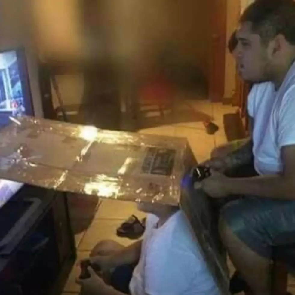 11 Potret kocak orang main game ini tingkahnya di luar dugaan, emang boleh seabsurd itu?