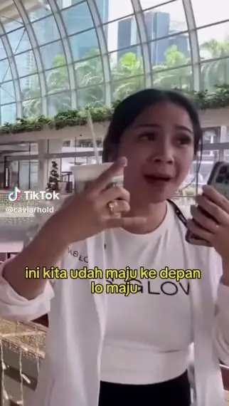 nagita slavina disindir sarah sechan © berbagai sumber nagita slavina disindir sarah sechan © berbagai sumber