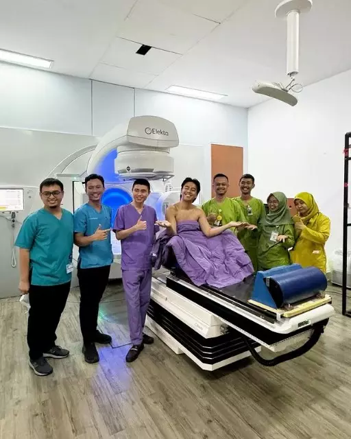 Vidi Aldiano selesai sesi radiasi © Instagram