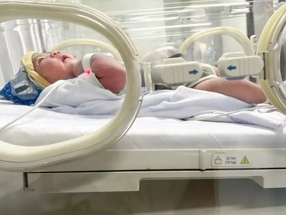 warganet bandingkan sikap Ridho & Rizki DA ke istri © berbagai sumber