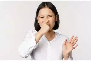 Hasilnya terlihat dalam 5 menit, ini trik mencerahkan ketiak hitam dan berbau hanya pakai 1 bahan kue