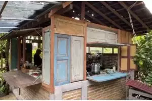 Bak warung makan, 9 potret dapur terpisah ini konsep bangunannya beda dari yang lain