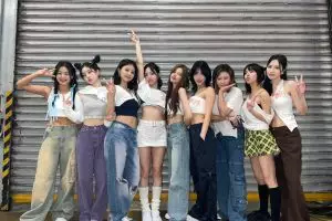 Girl band K-Pop TWICE siap mengguncangkan Jakarta dalam konser TWICE 5TH WORLD TOUR 'READY TO BE'