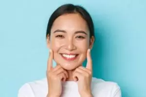 Tak cuma pakai aloe vera, ini trik bikin wajah kenyal dan bebas kerutan dengan tambahan 1 jenis minyak