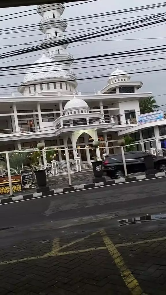 Viral masjid dijual di Batu © TikTok Viral masjid dijual di Batu © TikTok