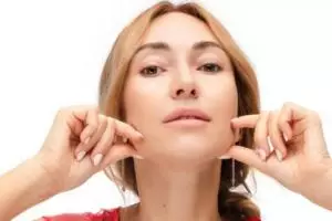 Nggak perlu beli produk sachet, ini trik bikin minuman kolagen pengencang wajah pakai 1 jenis buah