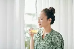 Cerah dalam 3 minggu, ini trik bikin minuman kolagen atasi kulit kusam jerawatan pakai 1 jenis daun