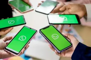 Cara terbaru 2025 membuat stiker WhatsApp sendiri di Android dan iPhone
