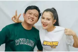 Potret 7 pedangdut gelar acara tujuh bulanan kehamilan, Bella Bonita mewah bak pesta pernikahan