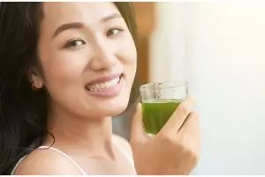 Tak konsumsi produk instan, ini cara membuat minuman kolagen agar wajah bebas flek hitam pakai 3 buah