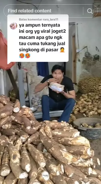 Pinkan Mambo rela dinikahi pedagang singkong © TikTok Pinkan Mambo rela dinikahi pedagang singkong © TikTok