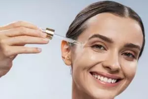 11 Skincare untuk ibu menyusui merek lokal di bawah Rp 200 ribu, aman dan cocok untuk kulit sensitif