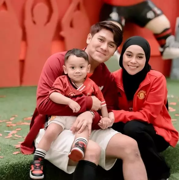 Lesty Kejora keguguran © Instagram