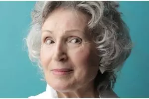 Usia 60 tampak 15 tahun lebih muda, ini cara membuat krim antiaging agar bebas keriput pakai 1 buah