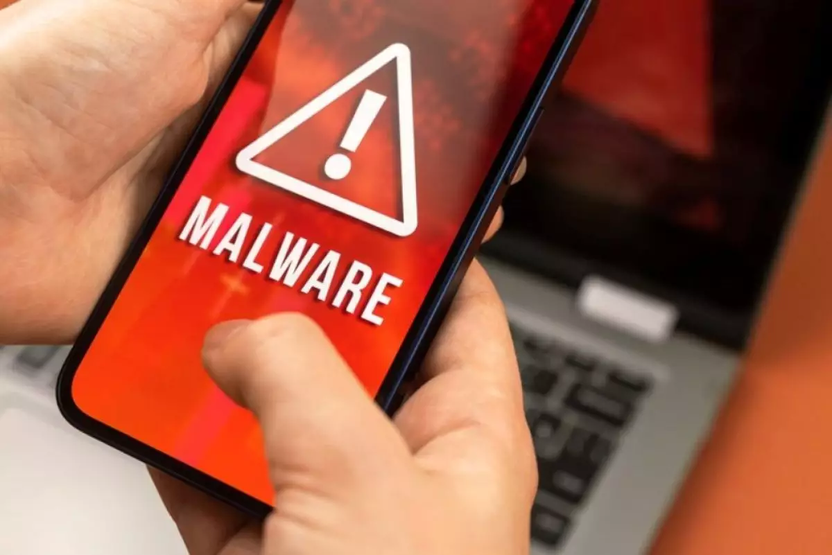 6 Cara memeriksa malware di Android, baterai tiba-tiba drop bisa jadi indikasi ponsel kamu terinfeksi