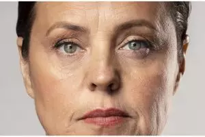 Tak perlu treatment botoks, ini trik menghilangkan kerutan dan flek hitam di wajah pakai 1 jenis bubuk