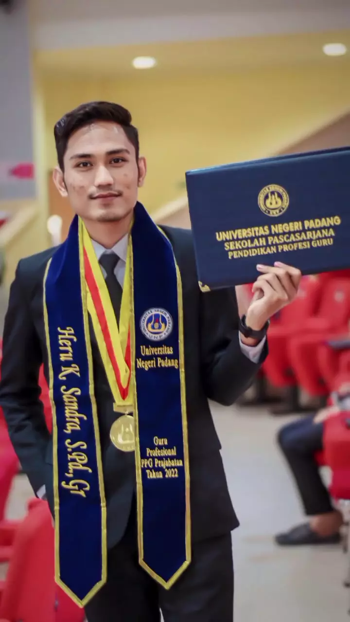 curhat guru gagal asn © TikTok