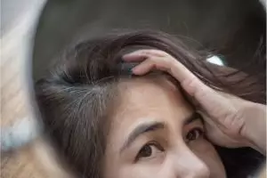 Tak hanya kopi, trik agar rambut beruban cepat berkurang dan kembali hitam pakai 1 sumber karbohidrat