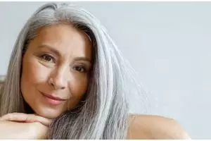 Hasilnya terlihat dalam sekali pakai, ini cara menghilangkan rambut beruban pakai 2 bahan rempah