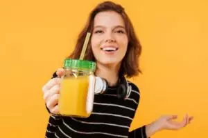 Tanpa beli produk mahal, ini cara bikin minuman kolagen cegah munculnya garis halus pakai 3 jenis buah