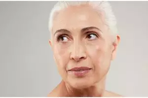 10 Tahun lebih muda di usia 50-an, ini cara bikin minuman kolagen pencegah kerutan pakai 1 biji-bijian