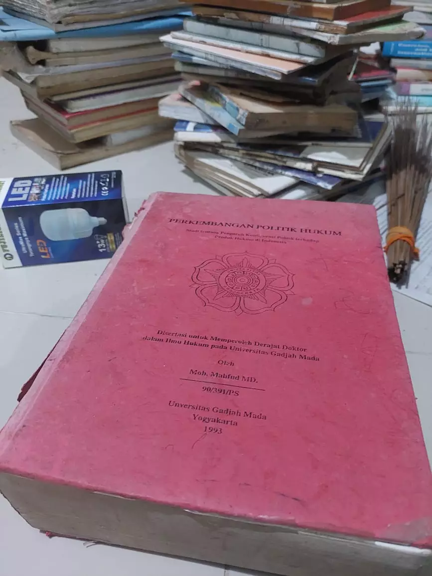 Mahasiswa bertahan hidup dari menulis Berbagai sumber