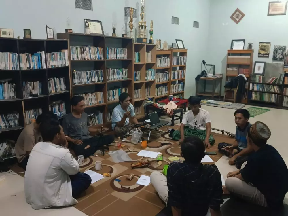 Mahasiswa bertahan hidup dari menulis Berbagai sumber