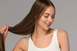 Tanpa minyak kelapa, ini cara bikin rambut panjang berkilau dan bebas rontok pakai 1 bahan minuman