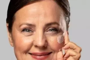 11 Rekomendasi skincare anti aging kandungan kolagen merek lokal di bawah Rp 150 ribu, wajah awet muda