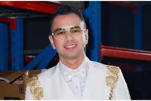 Unggah foto bareng tiga duda keren, Raffi Ahmad bikin warganet khawatir, komentarnya bikin ngakak