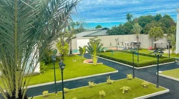 konten rumah mewah Ustaz Solmed tuai kritikan © Instagram