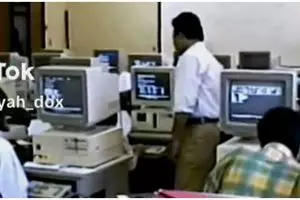 Terungkap suasana kuliah tahun 1995, belum ada adu outfit sampai gaya rambut model Nike Ardilla