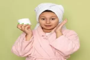 11 Rekomendasi cleansing balm untuk kulit berjerawat di bawah Rp 150 ribu, wajah auto bebas kotoran