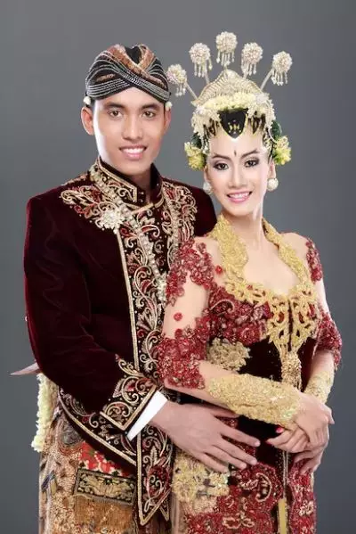 Arti mimpi dirias menjadi pengantin freepik.com