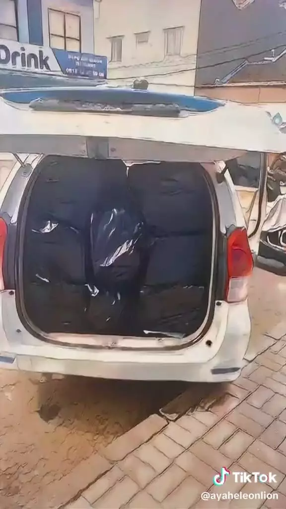 Suami sembunyikan uang © TikTok