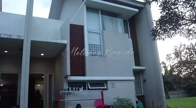 rumah pinkan mambo sebelum dinikahi arya khan © 2024 brilio.net rumah pinkan mambo sebelum dinikahi arya khan © 2024 brilio.net