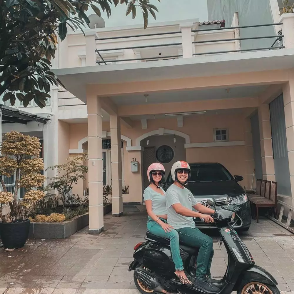 dapur rumah Vanessa Angel & Bibi Andriansyah © 2024 brilio.net