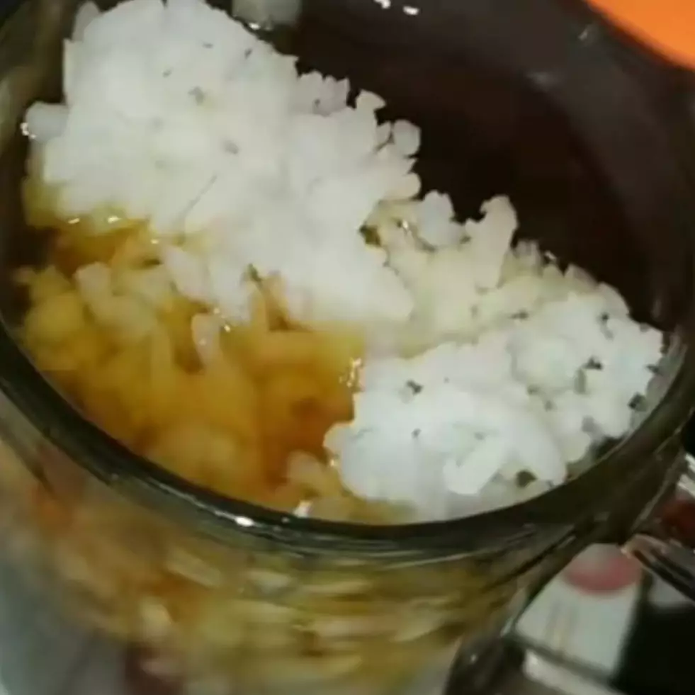 11 Potret kocak orang minum teh ini sudah di luar jalur normal, endingnya bikin tepuk jidat