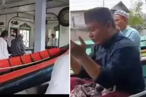 Tetap khusyuk di tengah banjir, momen jamaah salat Jumat di atas perahu ini bikin penasaran