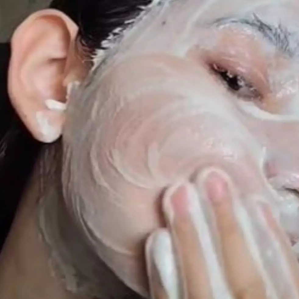 Bukan pakai madu, ini cara bikin wajah kenyal dan glowing bak kulit bayi cuma dengan 1 bahan makanan