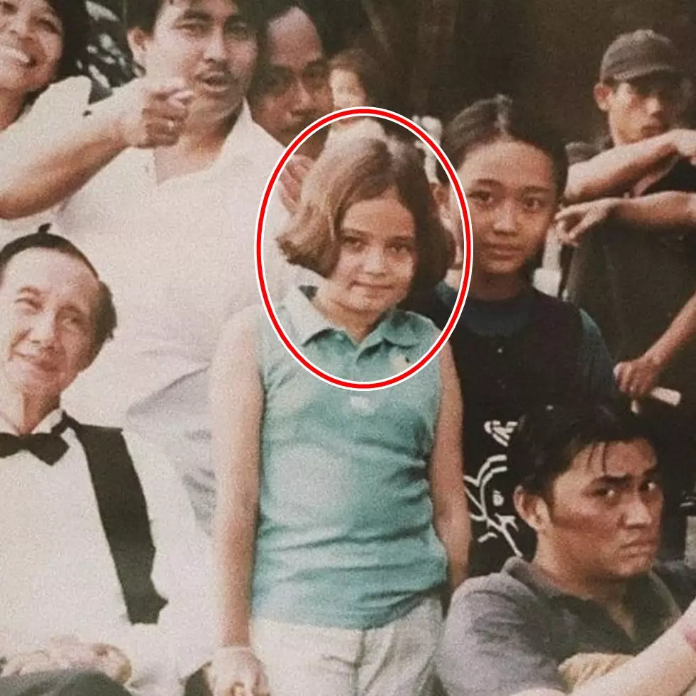 Bocah bareng Anjasmara dulu tinggal di kontrakan kini jadi istri diplomat, punya rumah mewah 2 lantai