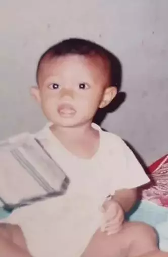 bocah dulu tukang sapu © berbagai sumber bocah dulu tukang sapu © berbagai sumber