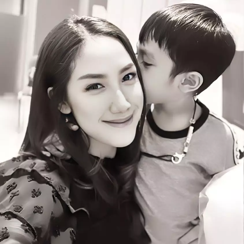 tangis tamara pecah tak sangka kekasih tersangka © instagram