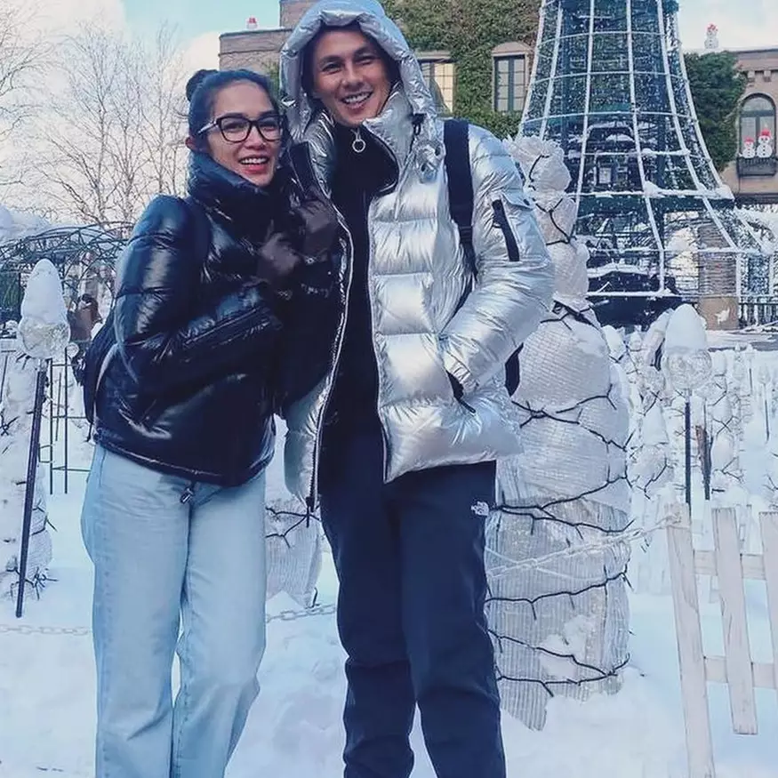 Ternyata punya warung kopi di garasi, ini 11 potret hunian Ussy Sulistiawaty sebelum nikah