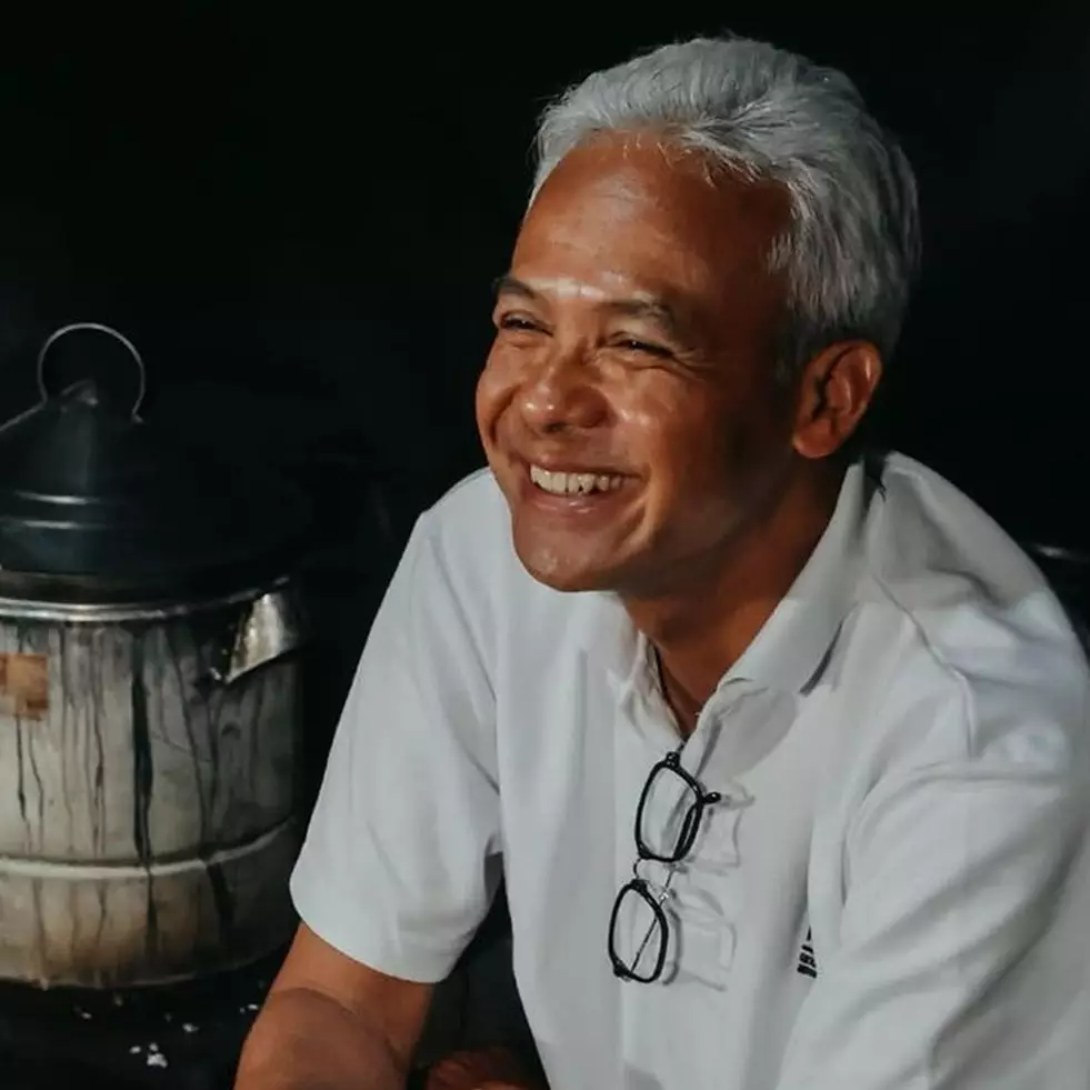 7 Potret penampakan rumah Ganjar Pranowo di Jogja berkonsep industrial, viewnya mepet sawah bikin adem